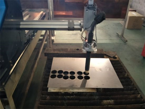 金属板の丸い材料のための中国のテーブル/ p​​rotable cncプラズマ切断機で作られた
