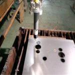 テーブル鉄板用プラズマエッチング装置は、鉄のような金属材料をカットステンレス鋼の炭素鋼板
