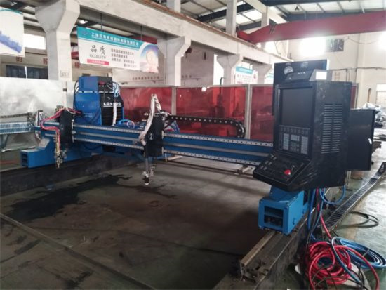 安い中国の1530鋼のプラズマ切断機